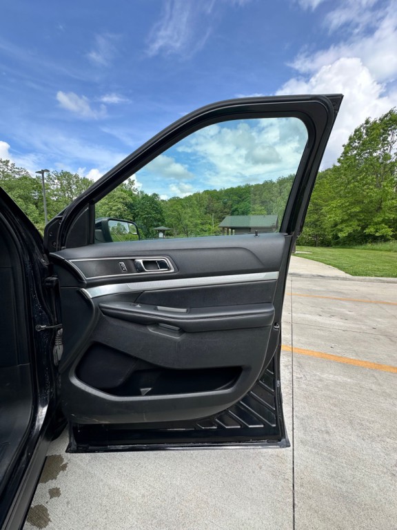 2017 Ford Explorer Image 25