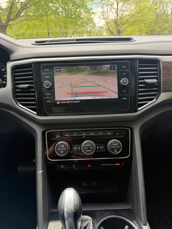 2018 Volkswagen Atlas Image 9