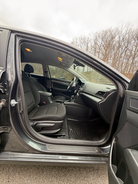 2020 Hyundai Elantra Image 20