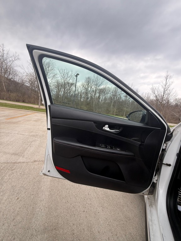 2021 Kia Forte Image 13