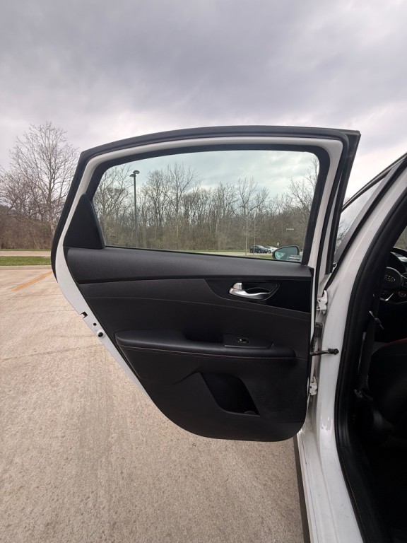 2021 Kia Forte Image 15