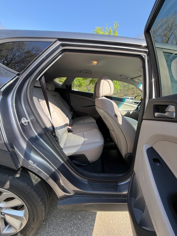 2016 Hyundai Tucson Image 17