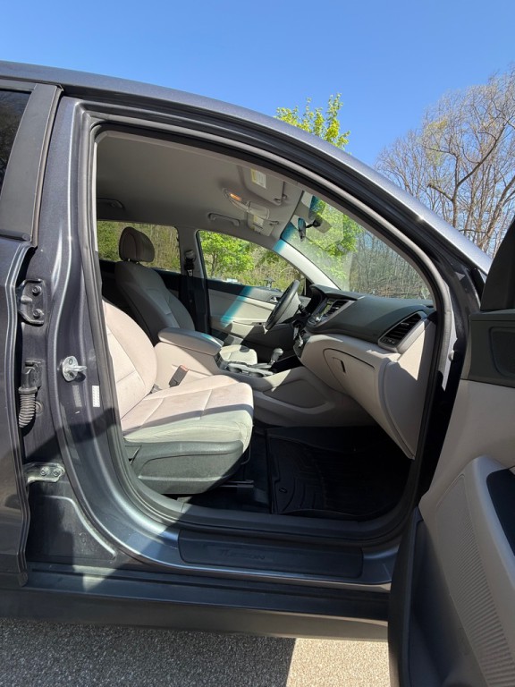 2016 Hyundai Tucson Image 19