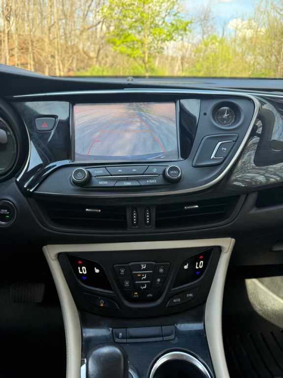 2017 Buick Envision Image 9