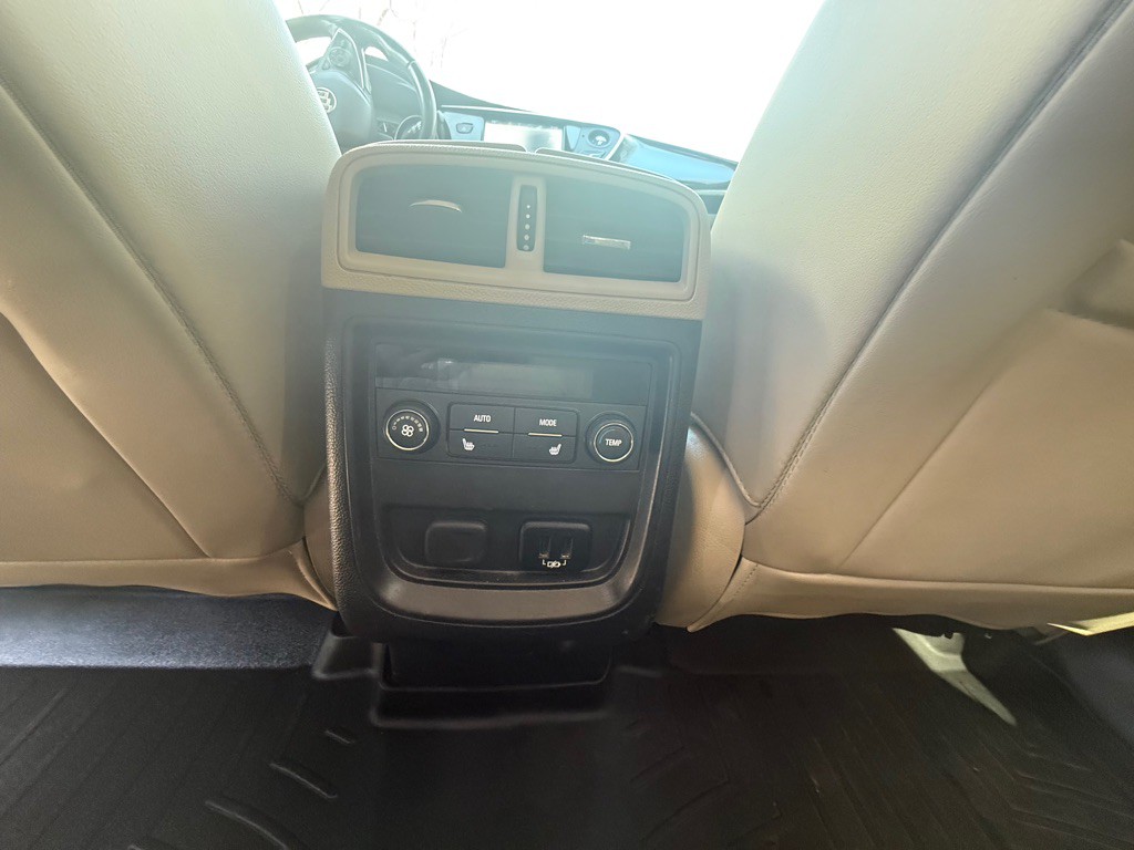 2017 Buick Envision Image 17