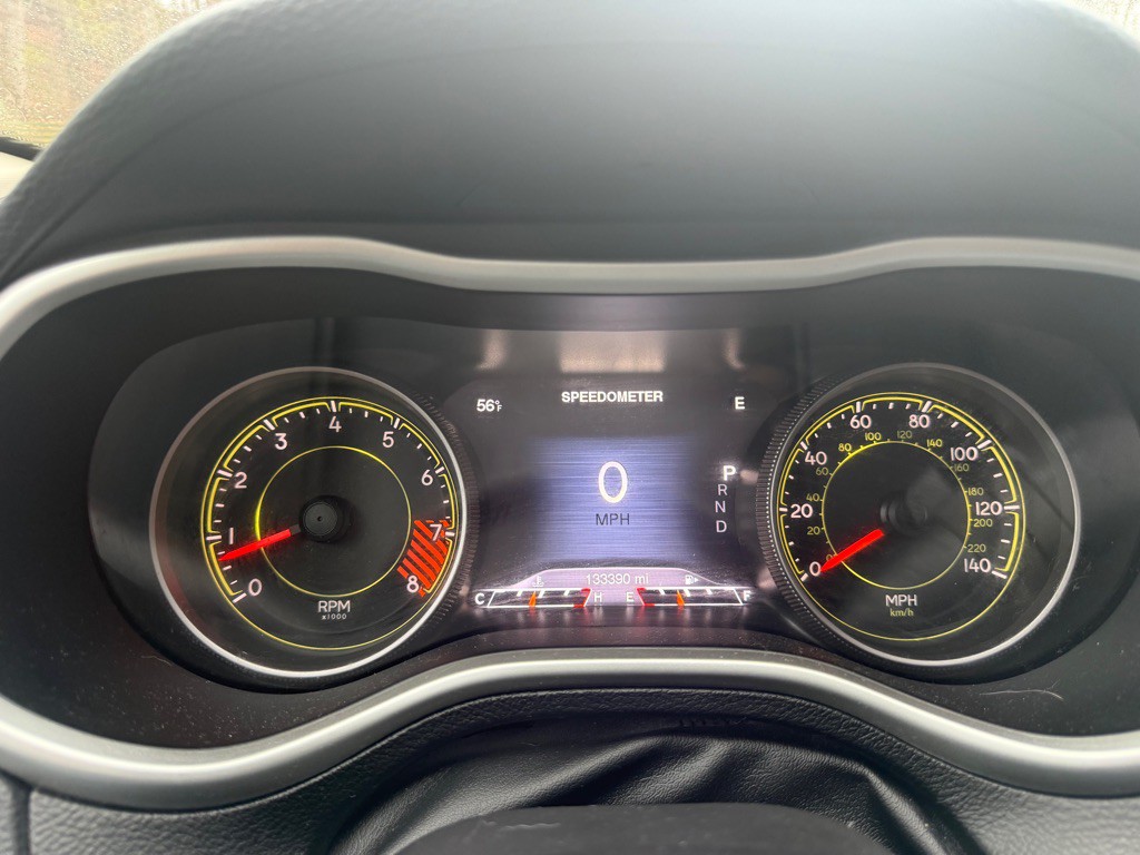 2015 Jeep Cherokee Image 5