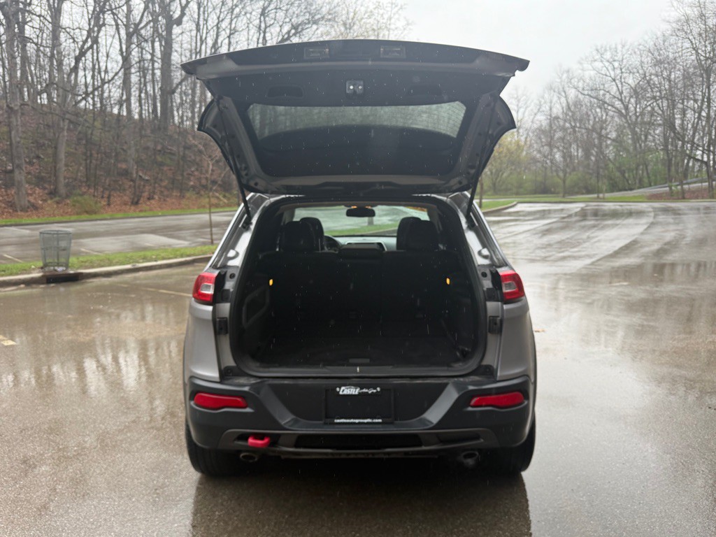 2015 Jeep Cherokee Image 21