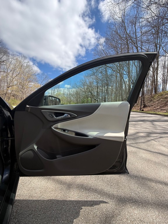 2020 Chevrolet Malibu Image 20