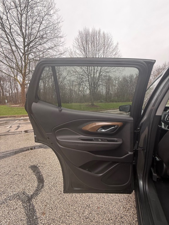 2020 GMC Terrain Image 15