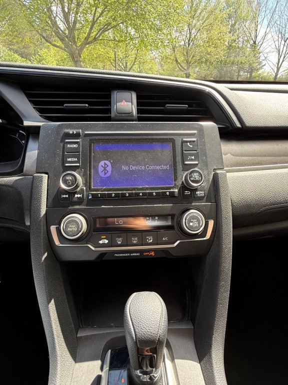 2019 Honda Civic Image 9