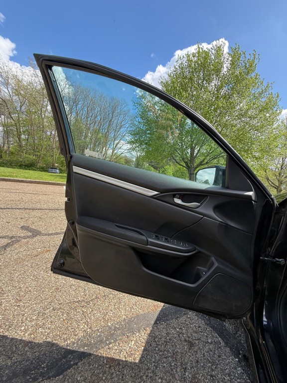 2019 Honda Civic Image 15