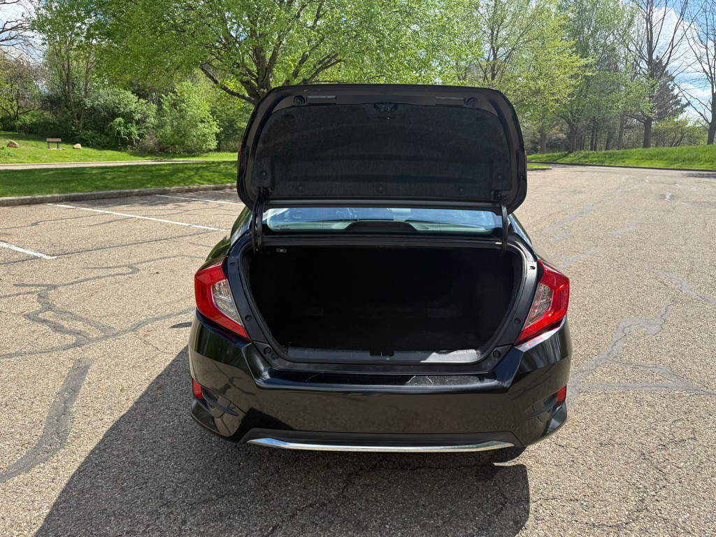 2019 Honda Civic Image 16