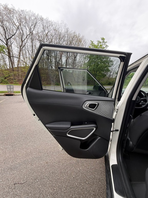 2023 Kia Soul Image 13