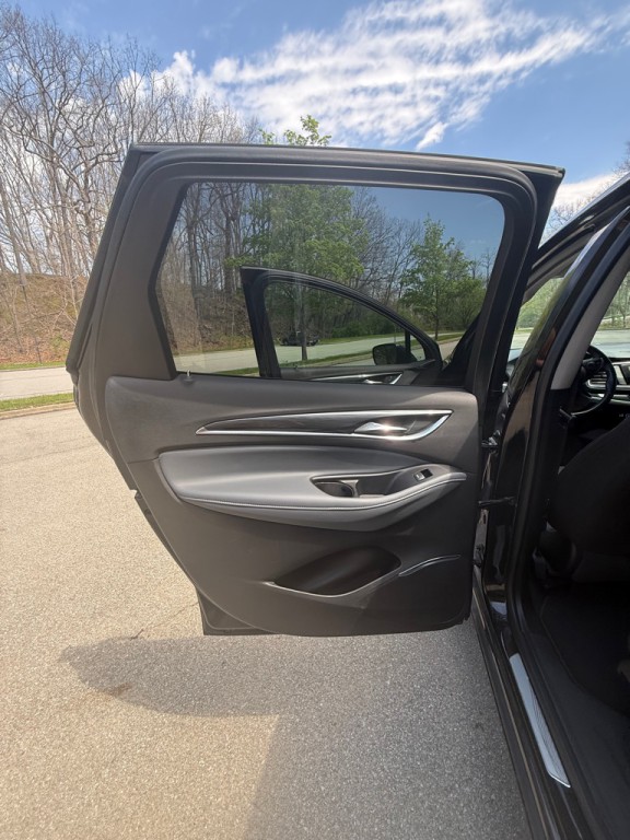 2019 Buick Enclave Image 13