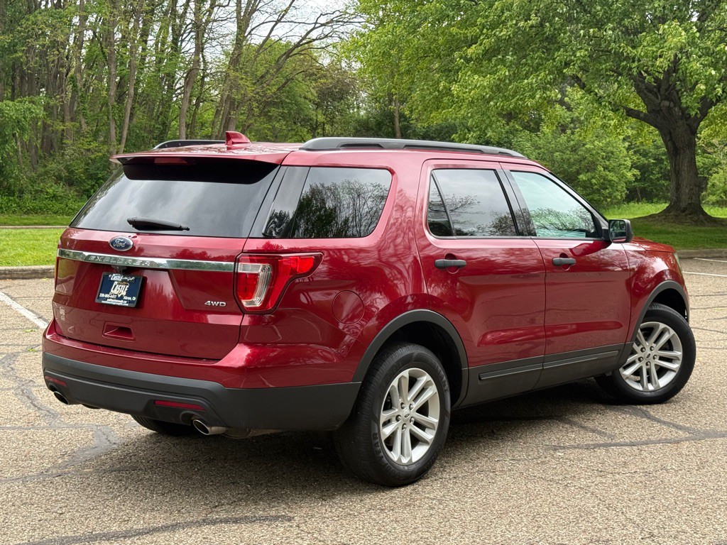2017 Ford Explorer Image 4