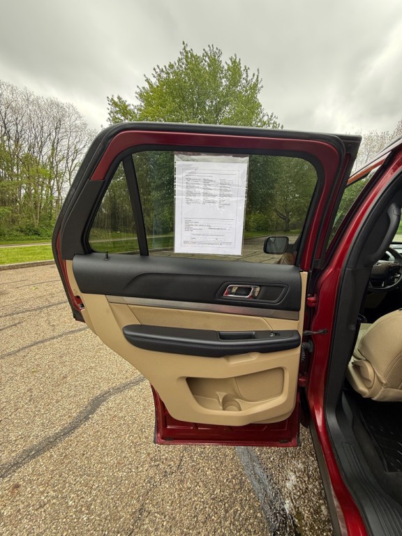 2017 Ford Explorer Image 18