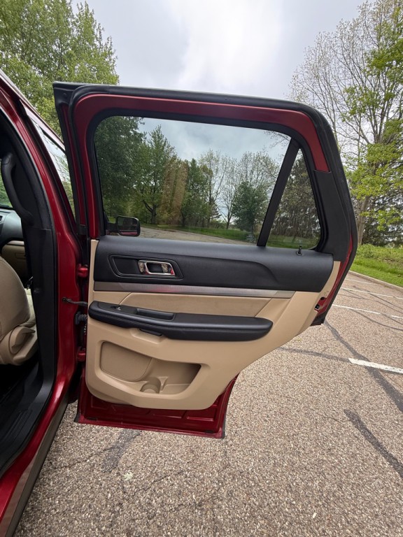 2017 Ford Explorer Image 21