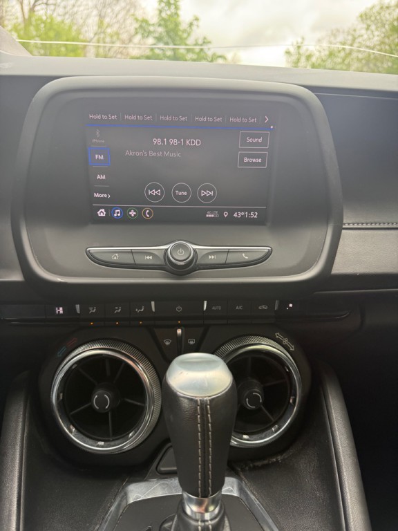 2020 Chevrolet Camaro Image 11