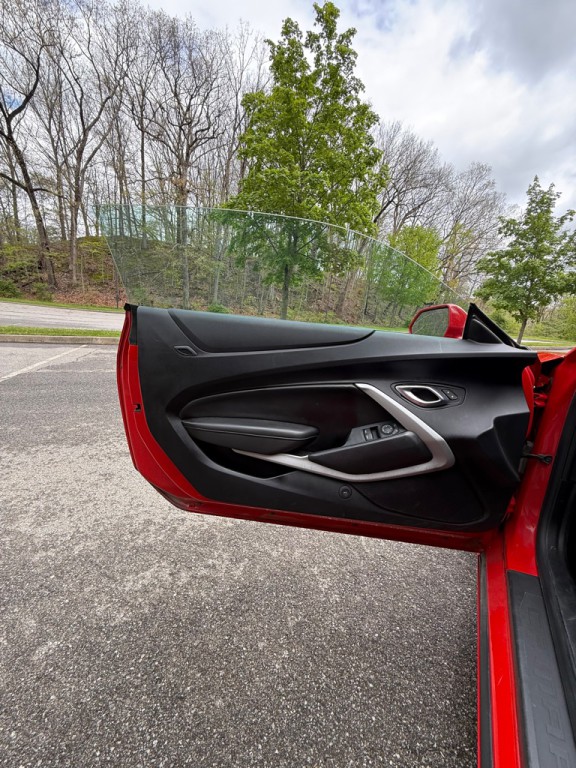 2020 Chevrolet Camaro Image 16