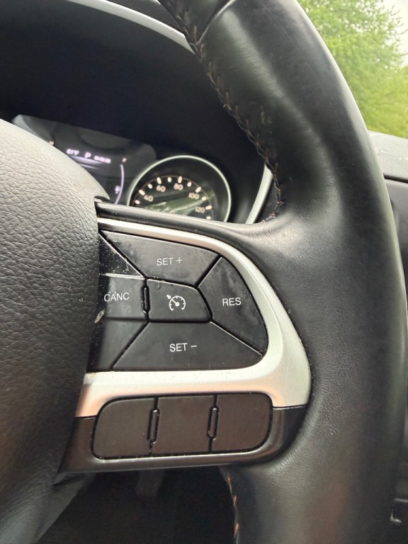 2018 Jeep Compass Image 6