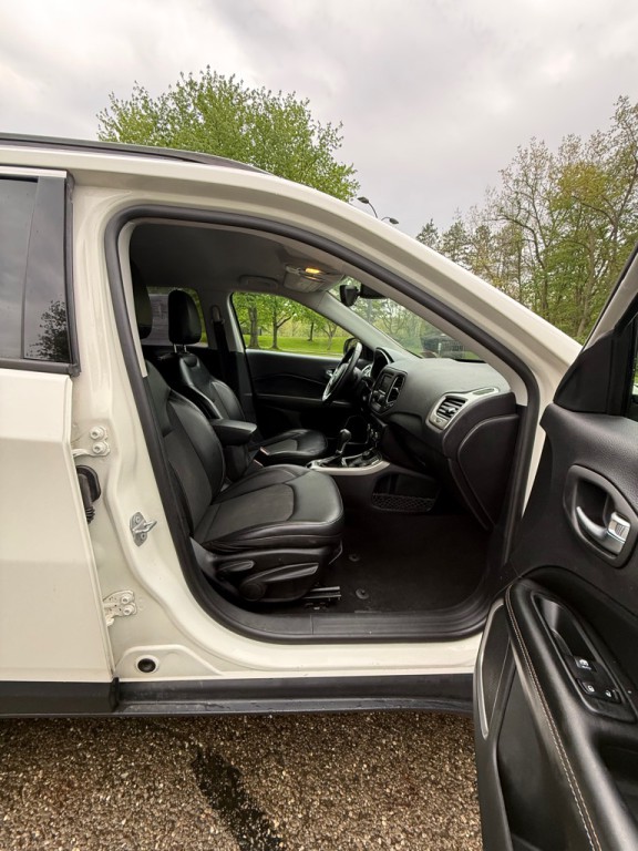 2018 Jeep Compass Image 17
