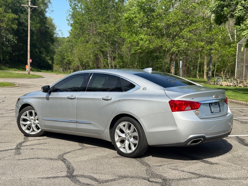 2019 Chevrolet Impala Image 3