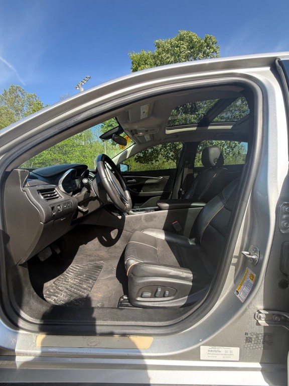 2019 Chevrolet Impala Image 12