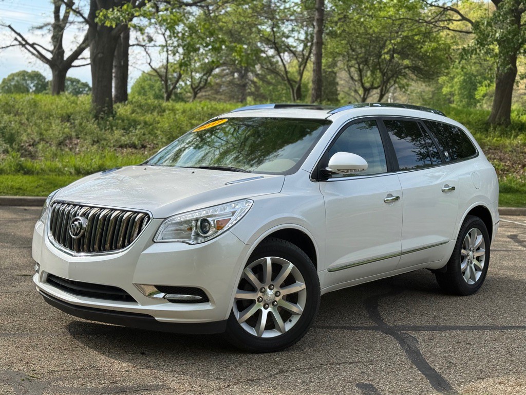 2017 Buick Enclave Image 1