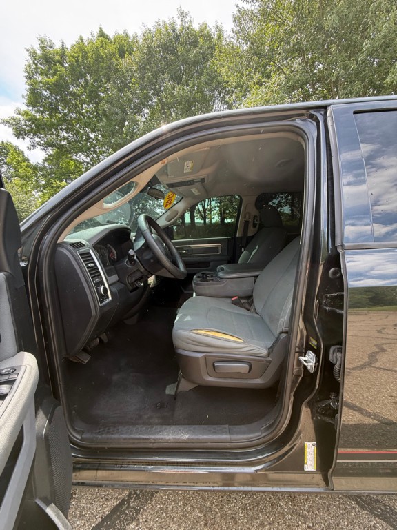 2017 RAM 1500 Image 9