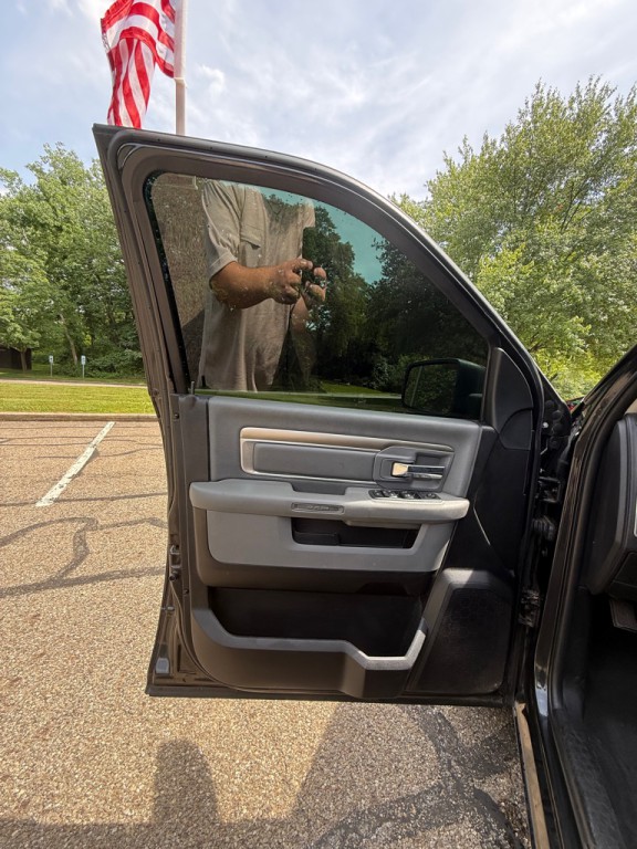 2017 RAM 1500 Image 12
