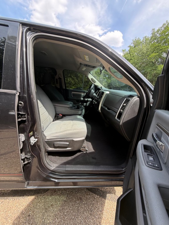 2017 RAM 1500 Image 16