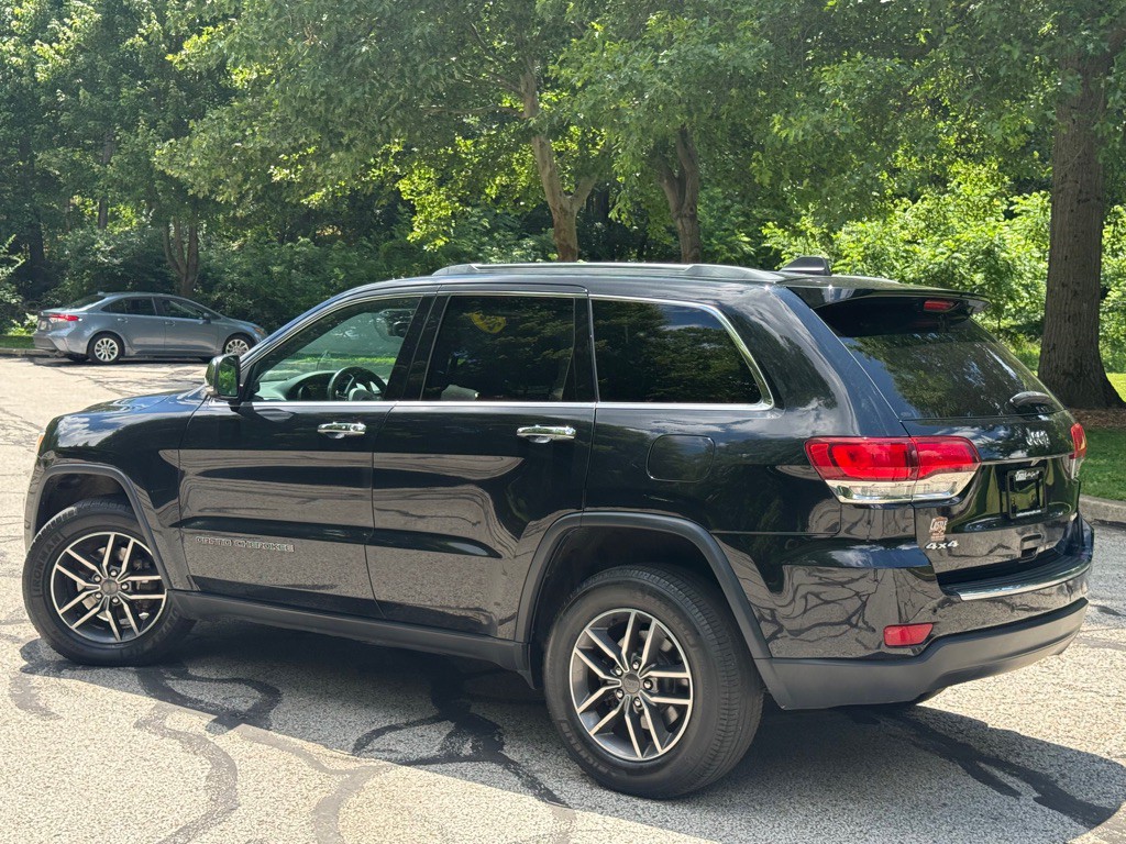 2020 Jeep Grand Cherokee Image 3