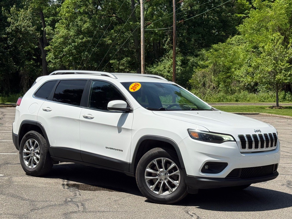 2019 Jeep Cherokee Image 2