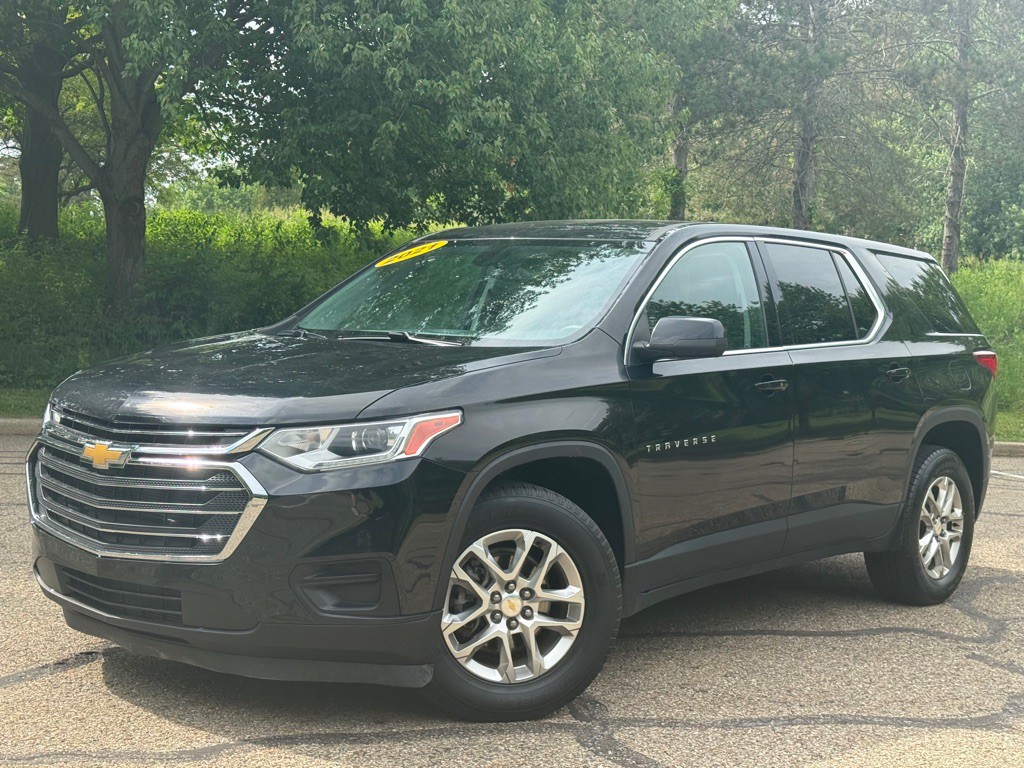 2021 Chevrolet Traverse Image 2