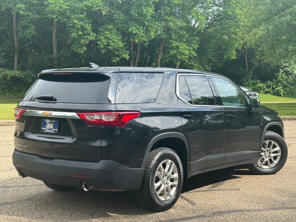 2021 Chevrolet Traverse Image 3