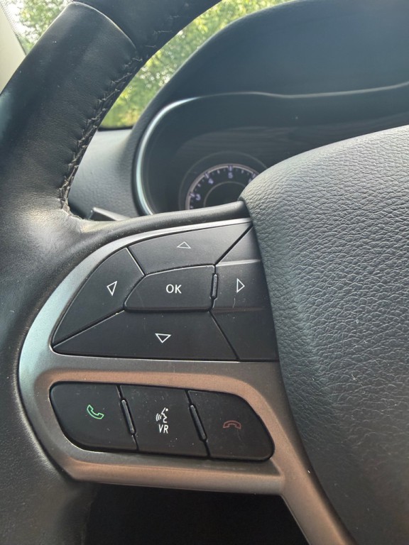 2019 Jeep Cherokee Image 7