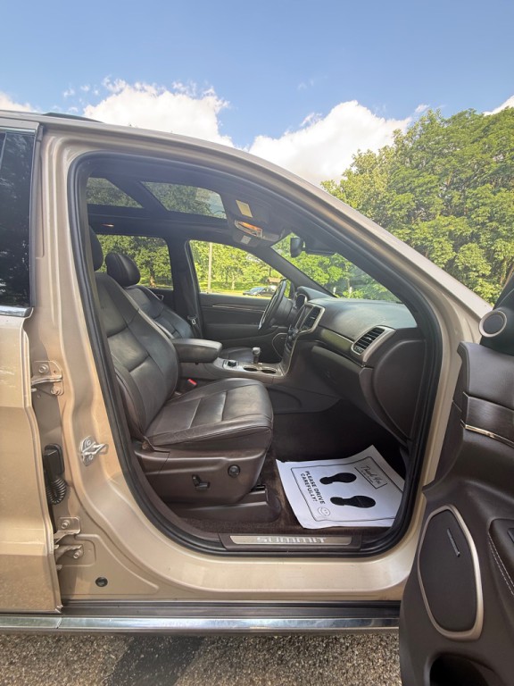 2015 Jeep Grand Cherokee Image 21