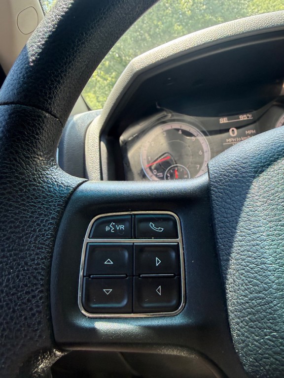 2017 RAM 1500 Image 9
