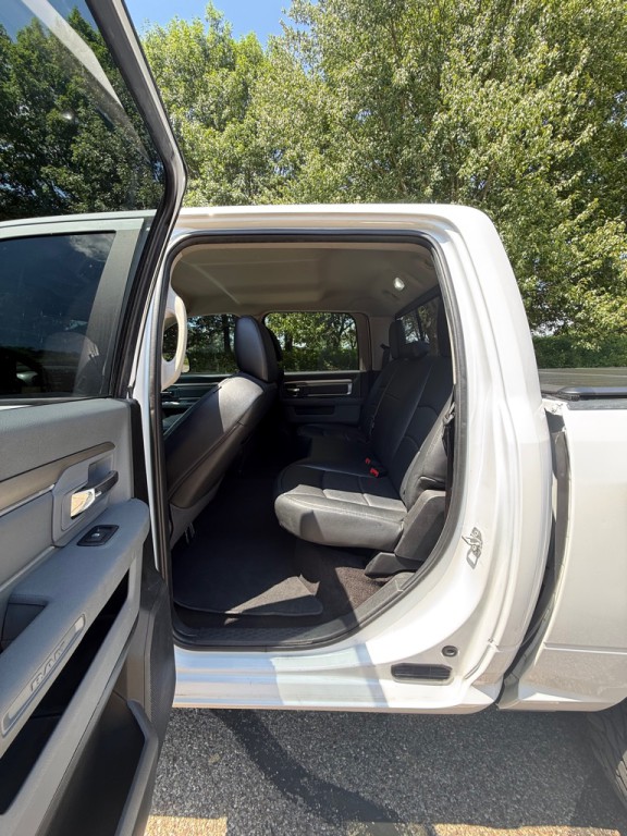 2017 RAM 1500 Image 13