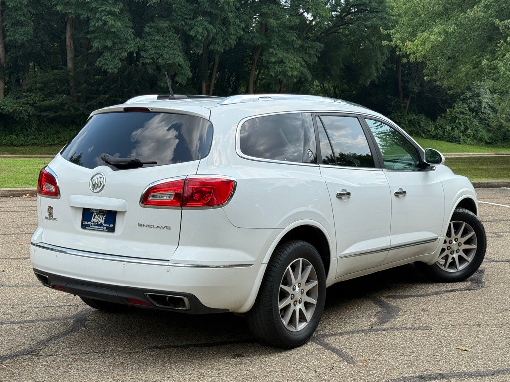 2017 Buick Enclave Image 4