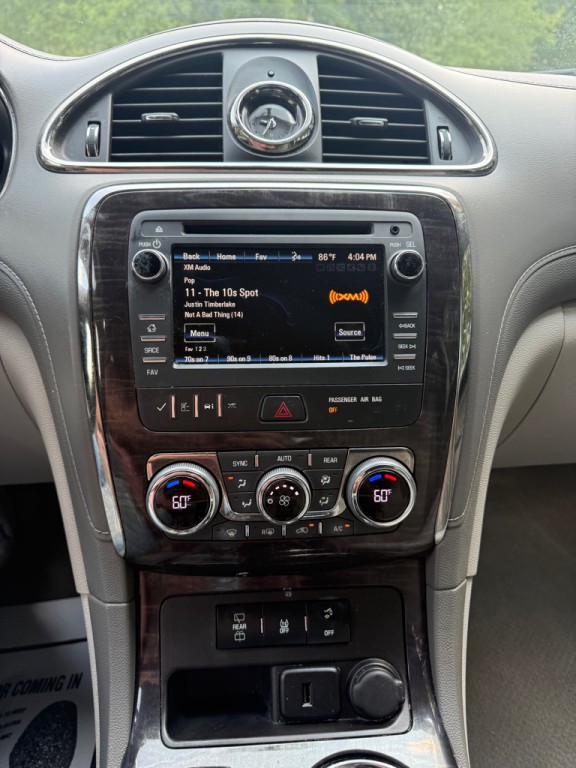 2017 Buick Enclave Image 8