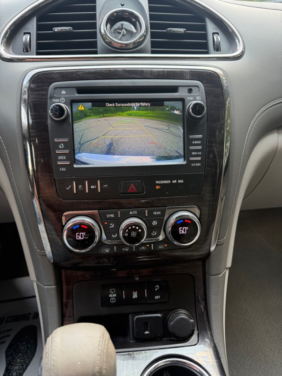 2017 Buick Enclave Image 9