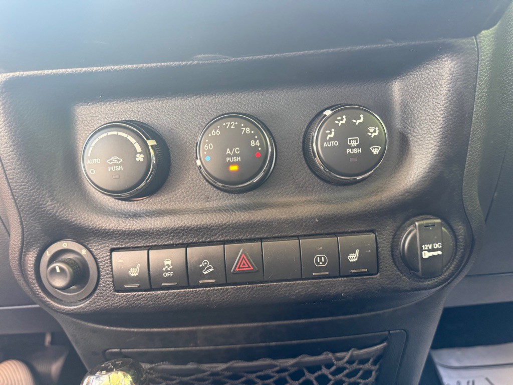2015 Jeep Wrangler Unlimited Image 7