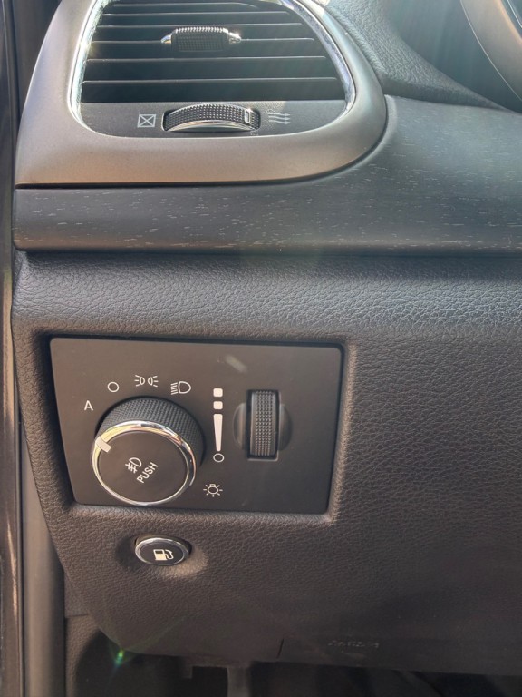 2017 Jeep Grand Cherokee Image 11