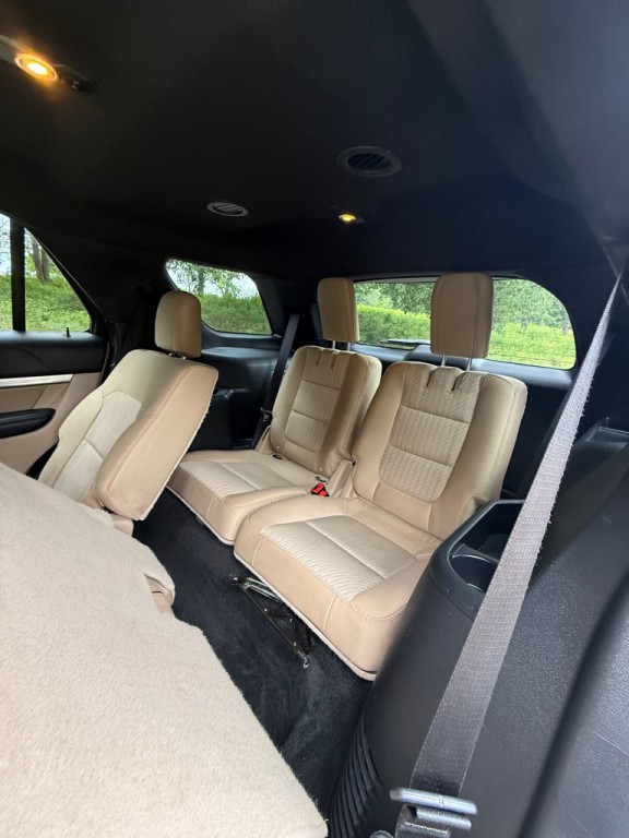 2017 Ford Explorer Image 15