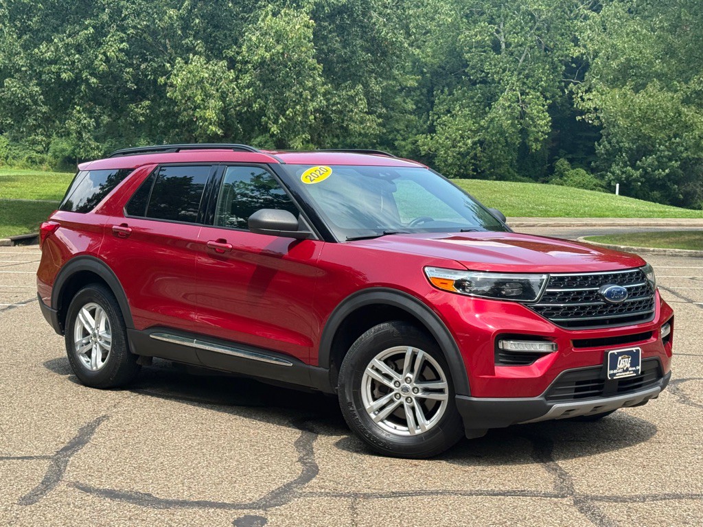 2020 Ford Explorer Image 2