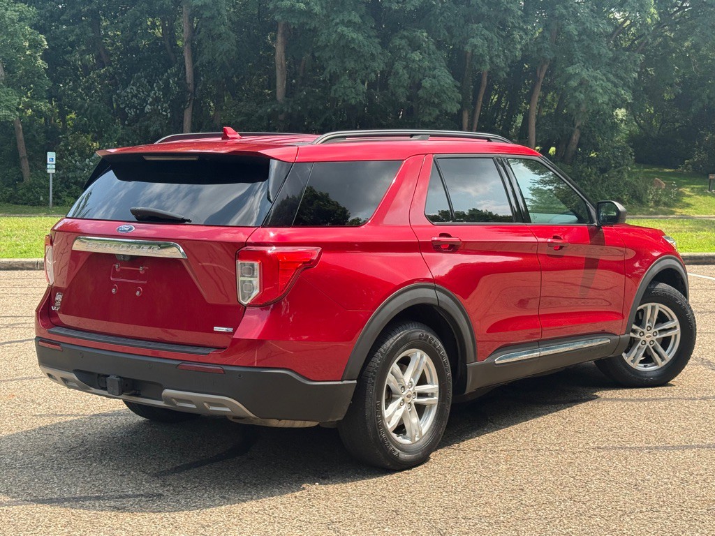 2020 Ford Explorer Image 3