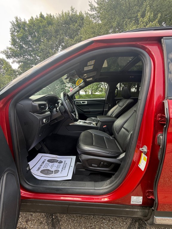 2020 Ford Explorer Image 13
