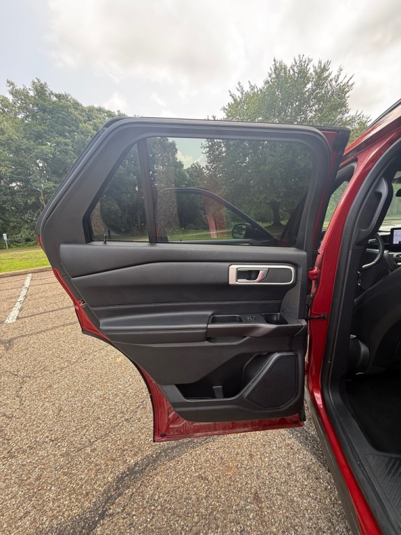 2020 Ford Explorer Image 15