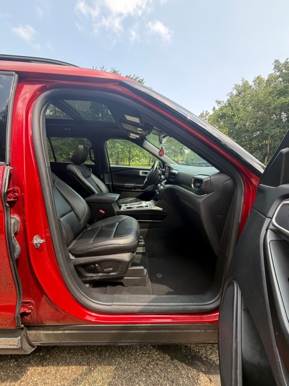 2020 Ford Explorer Image 23